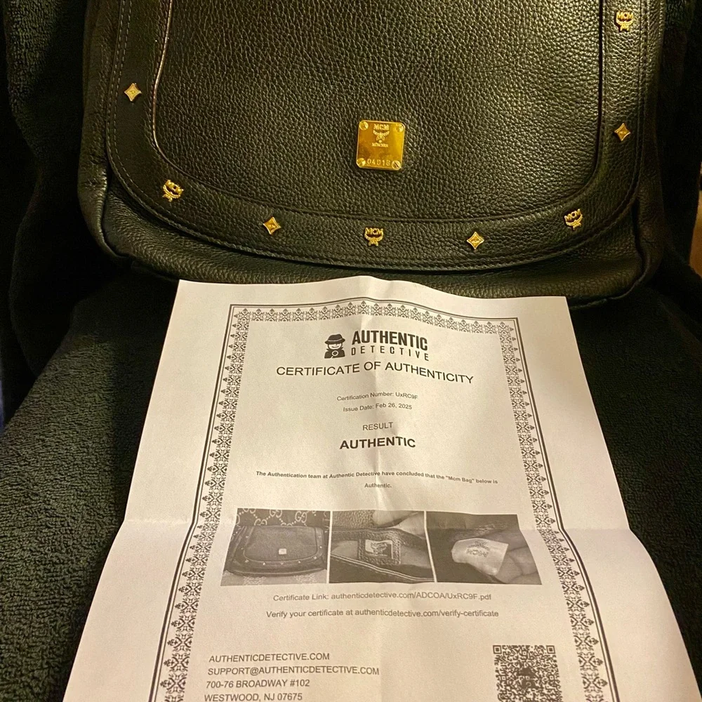 MCM Black Leather Shoulder Bag - Picture 6 of 8